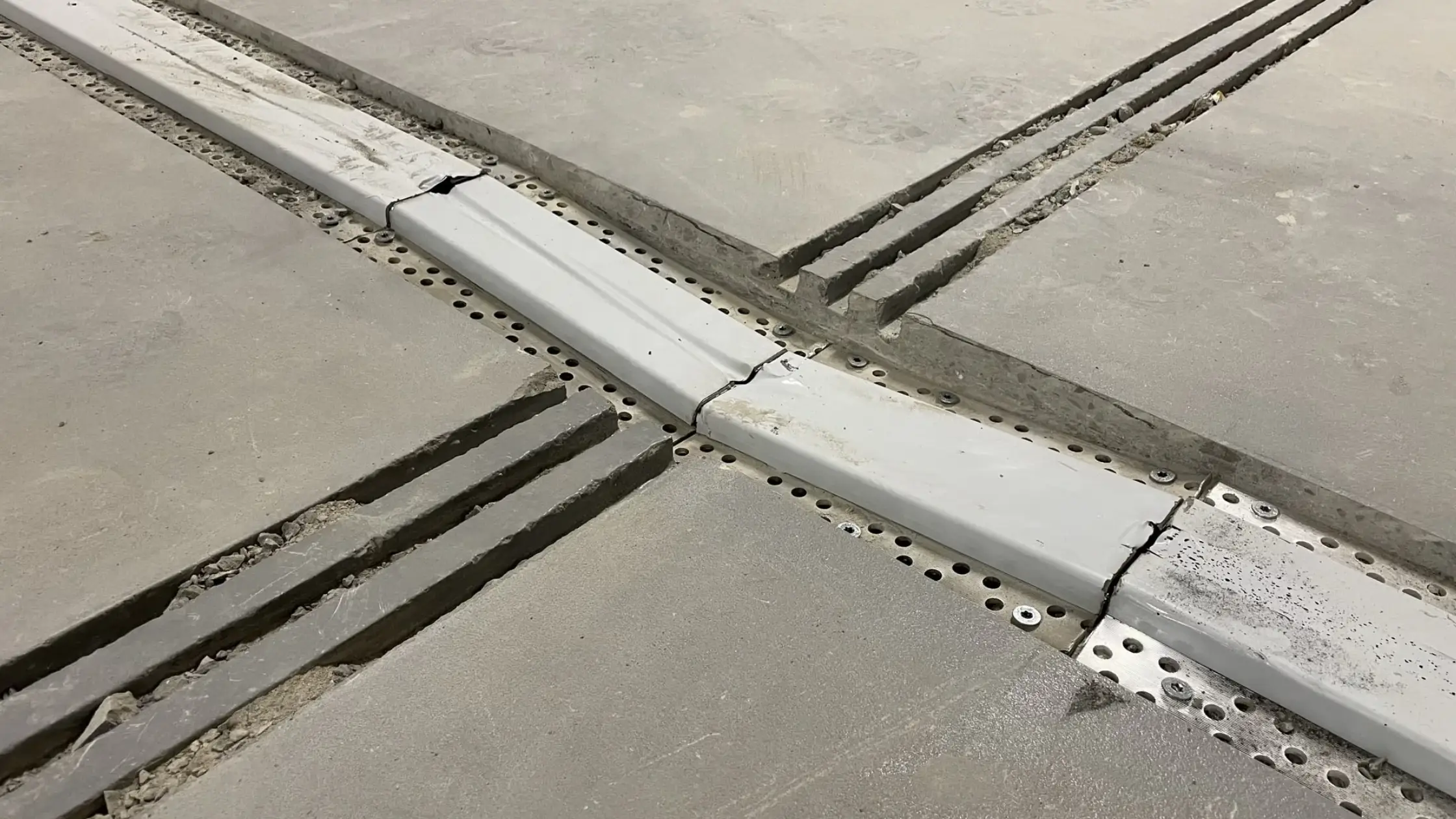 Durban CBD Building with Cracked Expansion Joint – Joint Sealing Visual